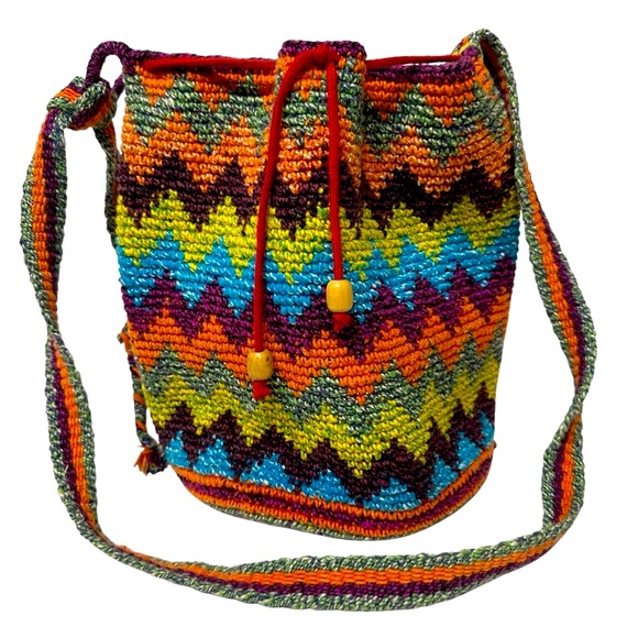 Zigzag Patterned Drawstring Crossbody - Picture 1 of 4